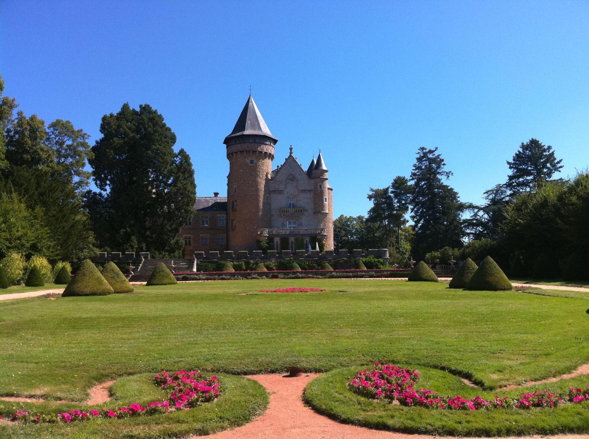 Chateau De Busset エクステリア 写真